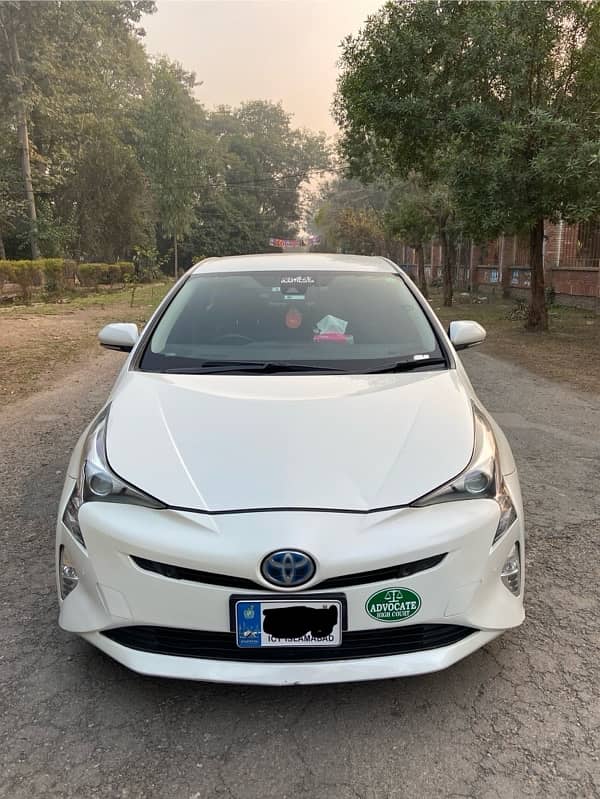 Toyota Prius 2018-2021 0