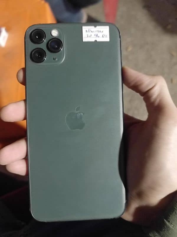 iphone 11 Pro Max 1