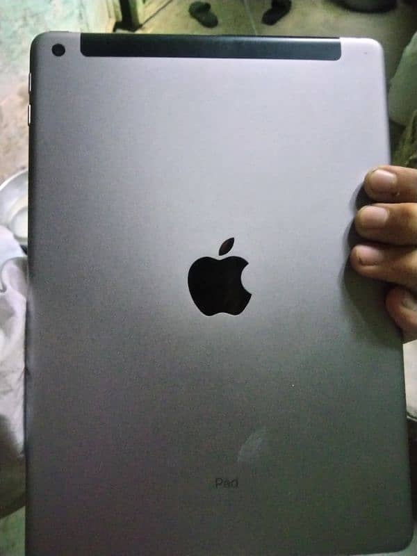 ipad 6 generation 10 by 10 condition 32 gb 30000 0