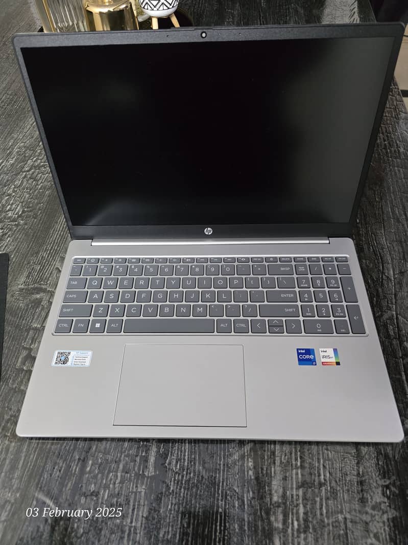 HP 15S ( Gen 13,  Core i7, 16 GB RAM ) 1