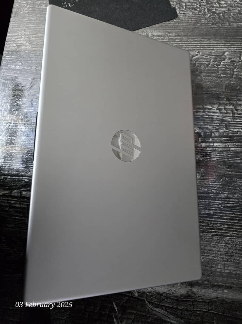 HP 15S ( Gen 13,  Core i7, 16 GB RAM ) 2