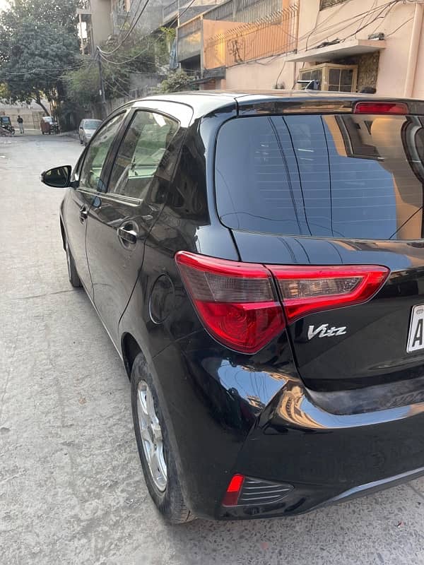 Toyota Vitz 2017 4