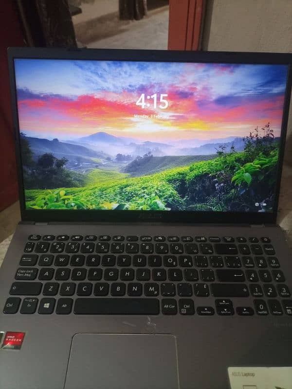 Asus vivobook 3