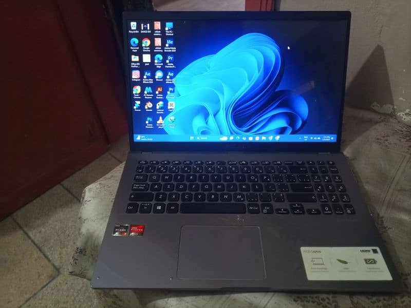 Asus vivobook 4