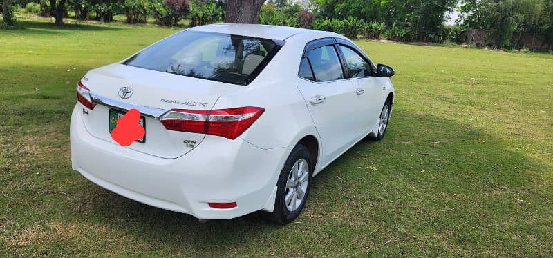 Toyota Altis Grande 2014 1