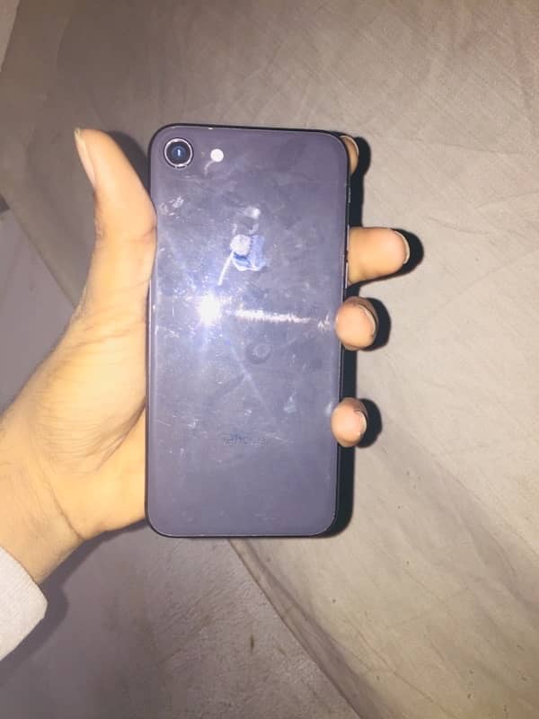 iPhone 8 (128gb) just front glass break hai! 10