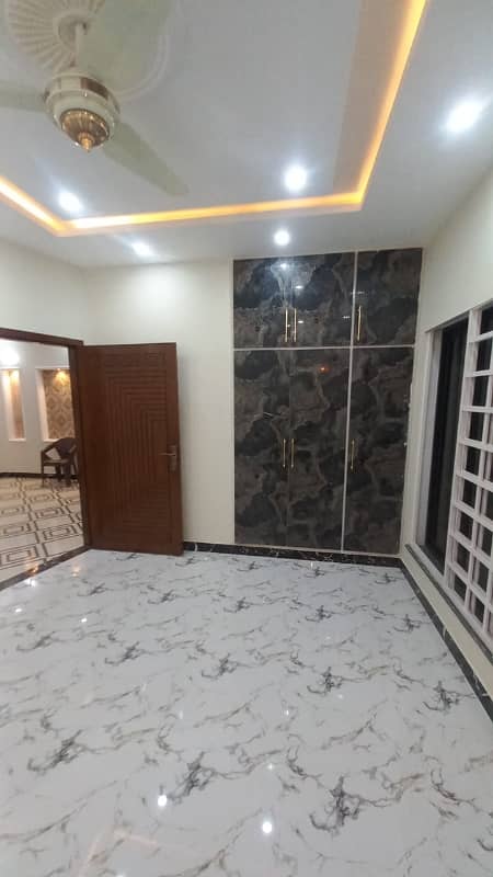 5 Marla Brand New House For Sale Eden Boulevard Colege Road Lahore 15