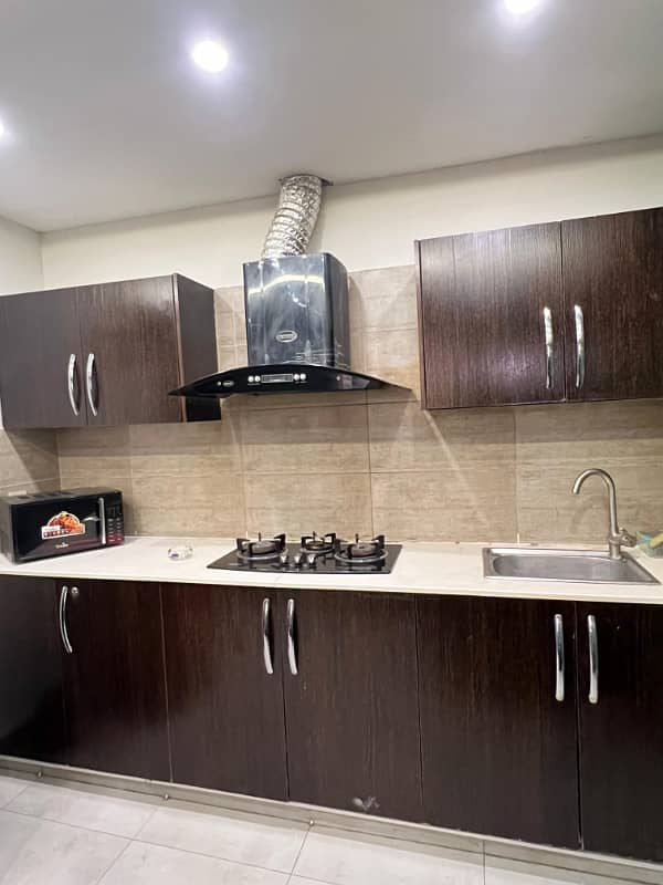 1 Bedroom VIP Full furnish flat per day available in Bahria town Lahore 13