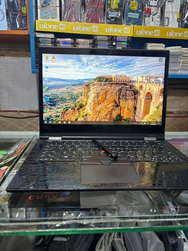 Lenovo Thinkpad x380 Yoga 9