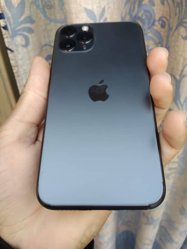 iPhone 11pro non PTA 5