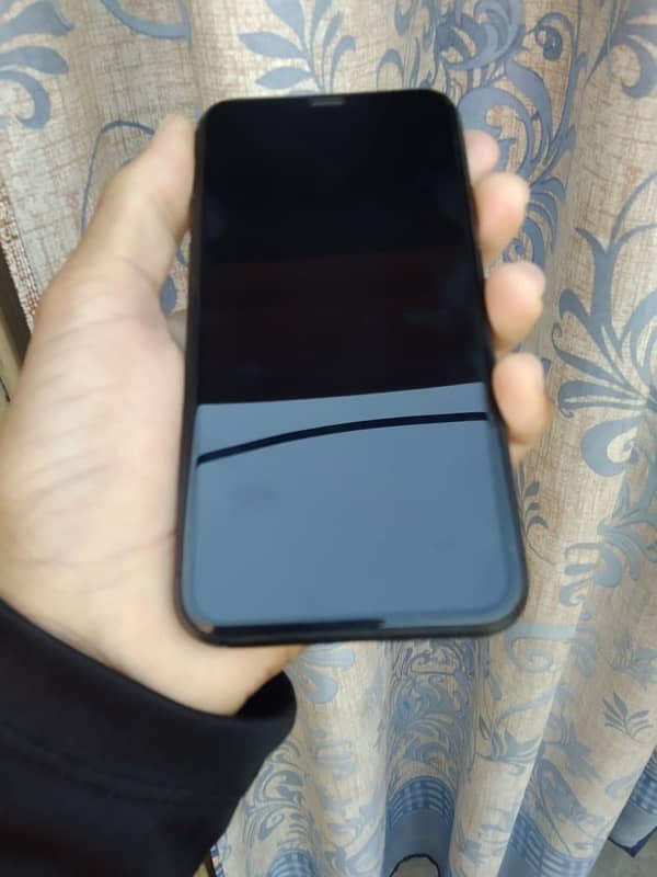 iPhone 11pro non PTA 6