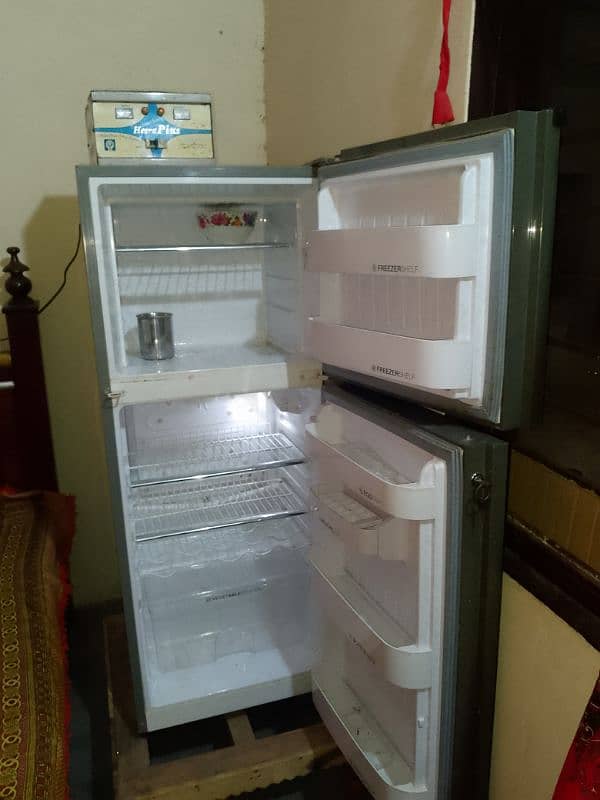 Orient fridge complete box 03244025668 2