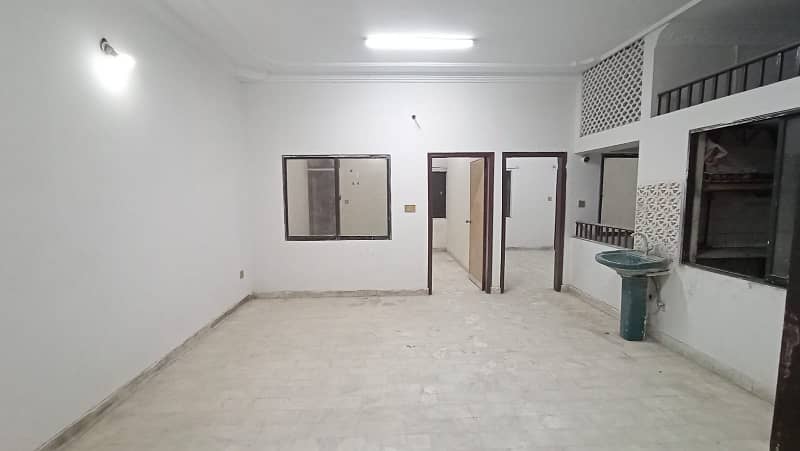 120 Yards 1ST Floor For RENT On Main Road For Office Use In North Karachi 5c4, 60,000 Rent 18