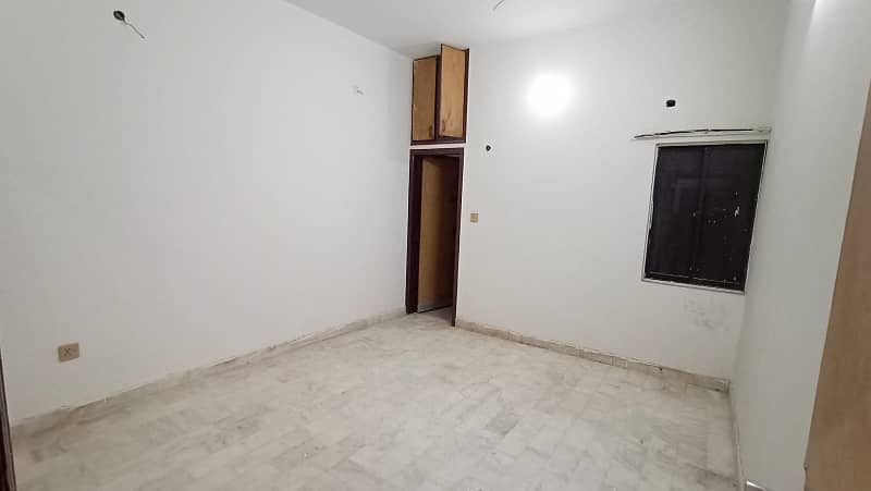 120 Yards 1ST Floor For RENT On Main Road For Office Use In North Karachi 5c4, 60,000 Rent 25