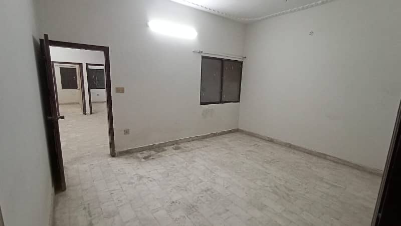 120 Yards 1ST Floor For RENT On Main Road For Office Use In North Karachi 5c4, 60,000 Rent 31