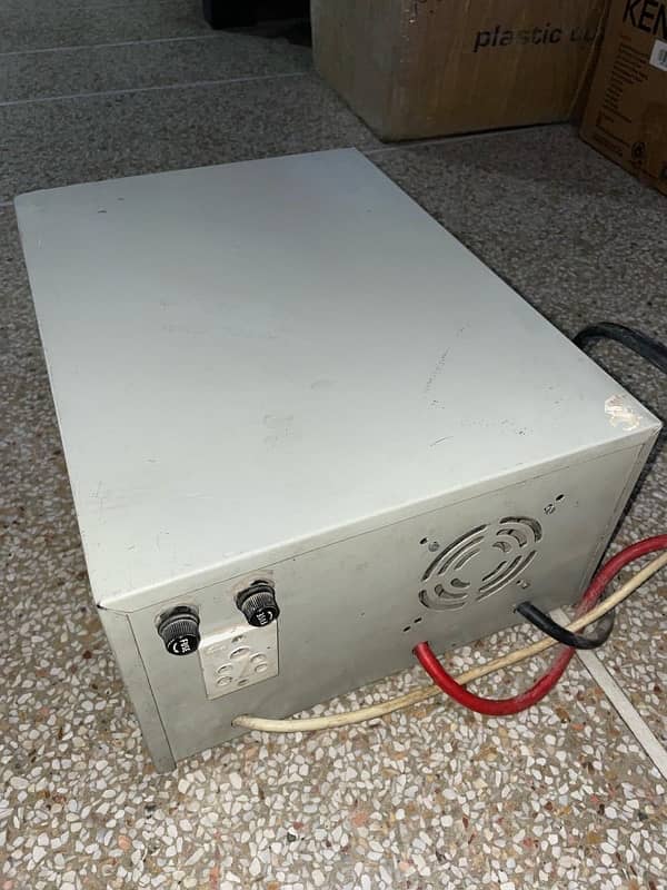 UPS VERY GOOD CONDITION 1000WATTS 2