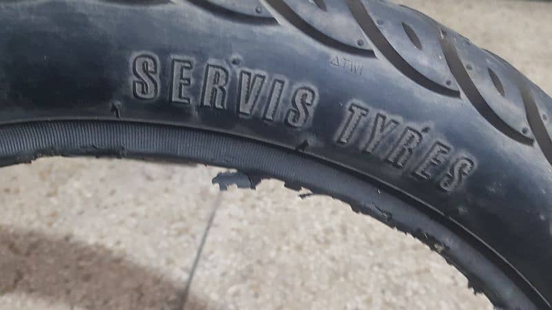 Service Tyre Honda 125 back side 2