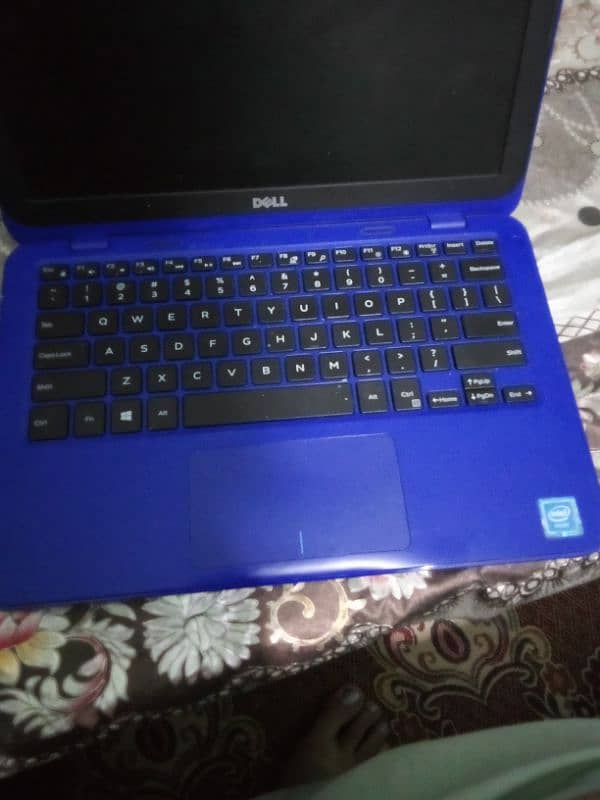 dell Inspiron 1