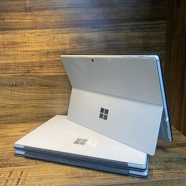 Microsoft Surface Pro 5 Laptop 4