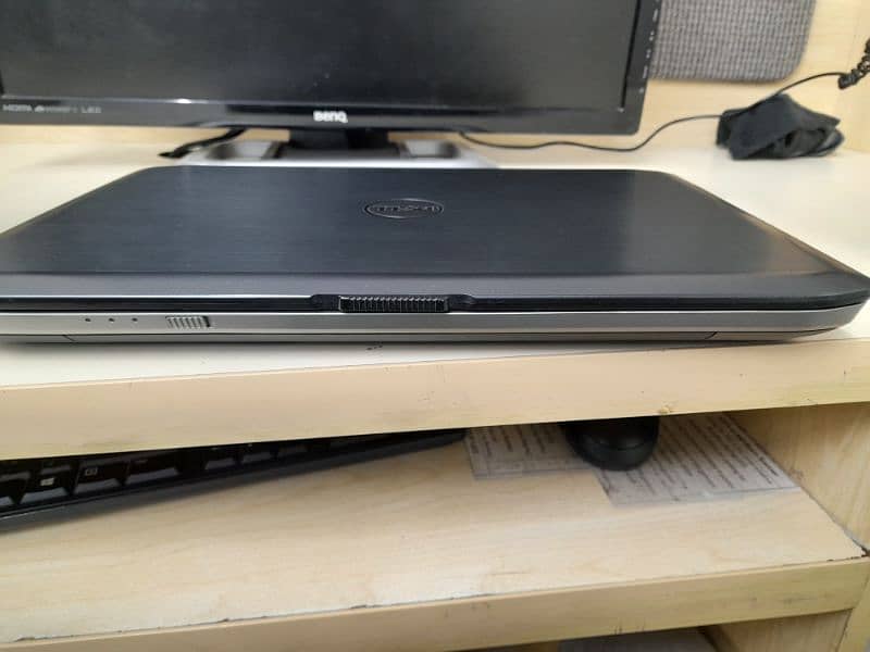 Dell Laptop like new 4