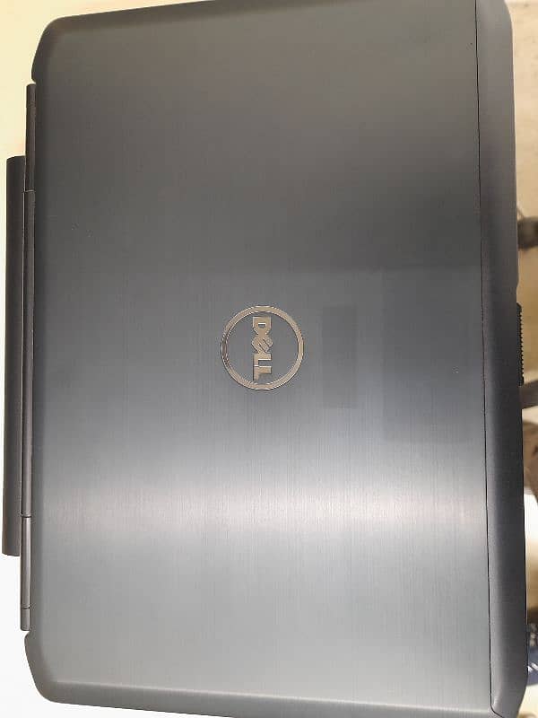 Dell Laptop like new 6