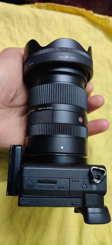 Sigma 18-50mm lens f2.8 for mirrorless Sony mount condition 10/10 2