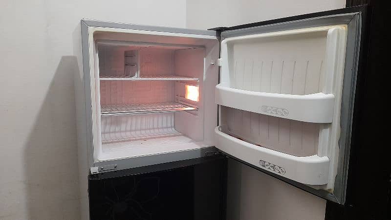 Orient Medium Size Fridge is Available for Urgent Sale 3