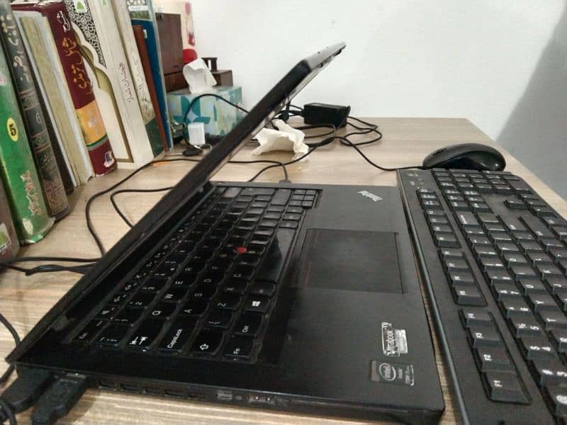 Lenovo leptop for sale cori i5 T440s, 320 Gb hard 1