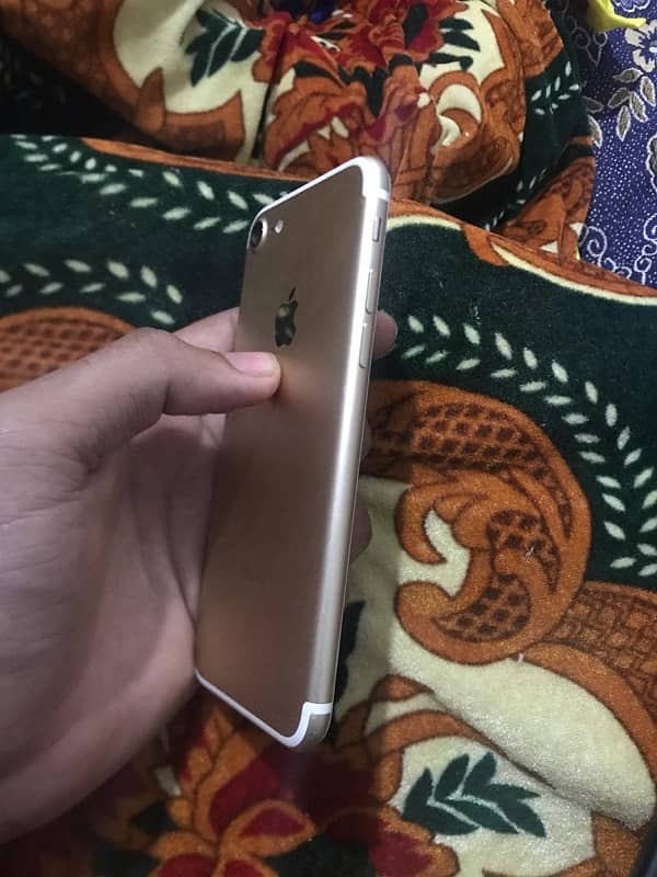 Iphone 7 Good Condition 2