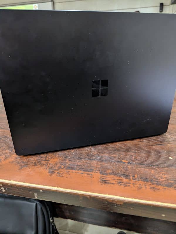 Microsoft Surface Laptop 4  Core i5 11th Gen 1