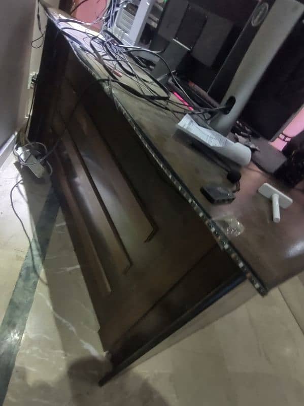 Computer table good condition 1