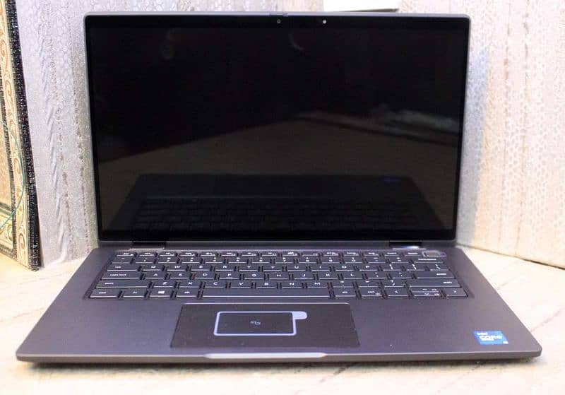 Dell Latitude 7420 2in1. i5 11th, 16gb, 256gbssd 2