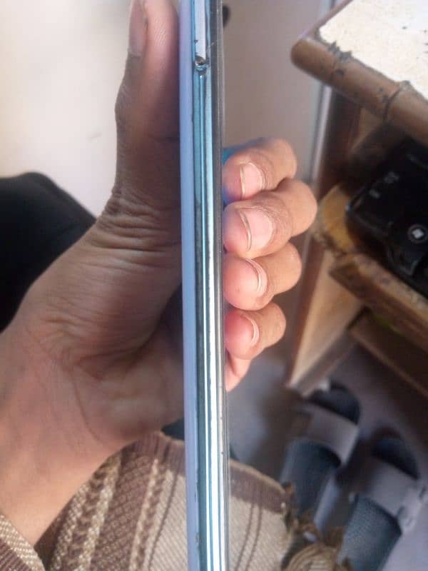 VIVO Y30 4/64 DUAL SIM & GOOD SERVICE 4