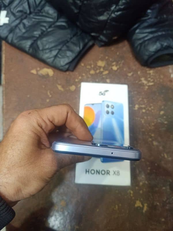 Honor x8  5G  Snapdragon 4