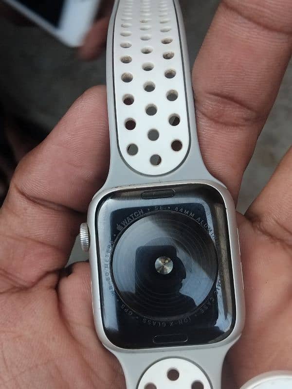 apple watch good ccondition 1