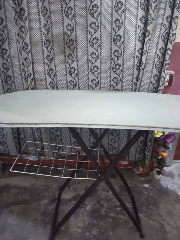 Folding Iron table 2