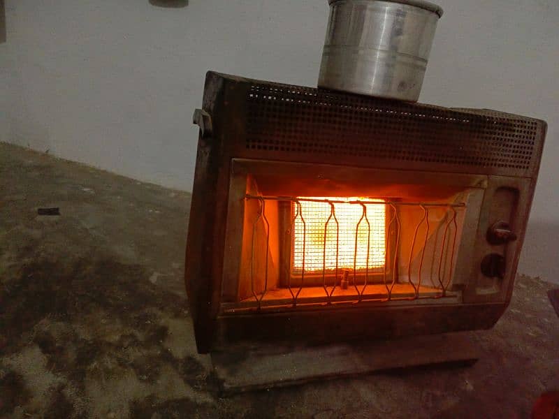 Aik Adad Gas Heater in Good Running Condition 1