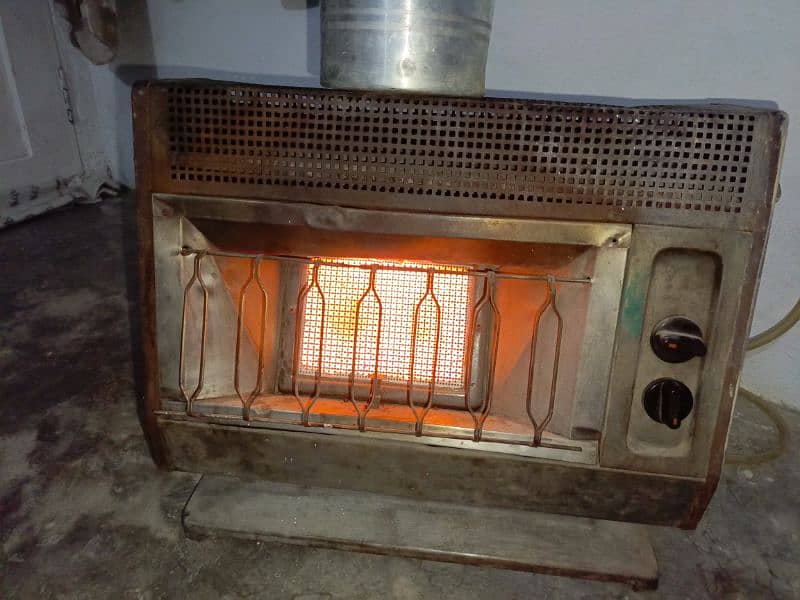 Aik Adad Gas Heater in Good Running Condition 2