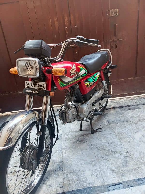 2022 MODEL HONDA CD 70 9