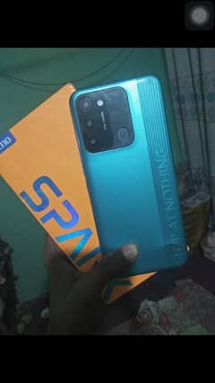 Tecno spark 8c 3+1/64 gb