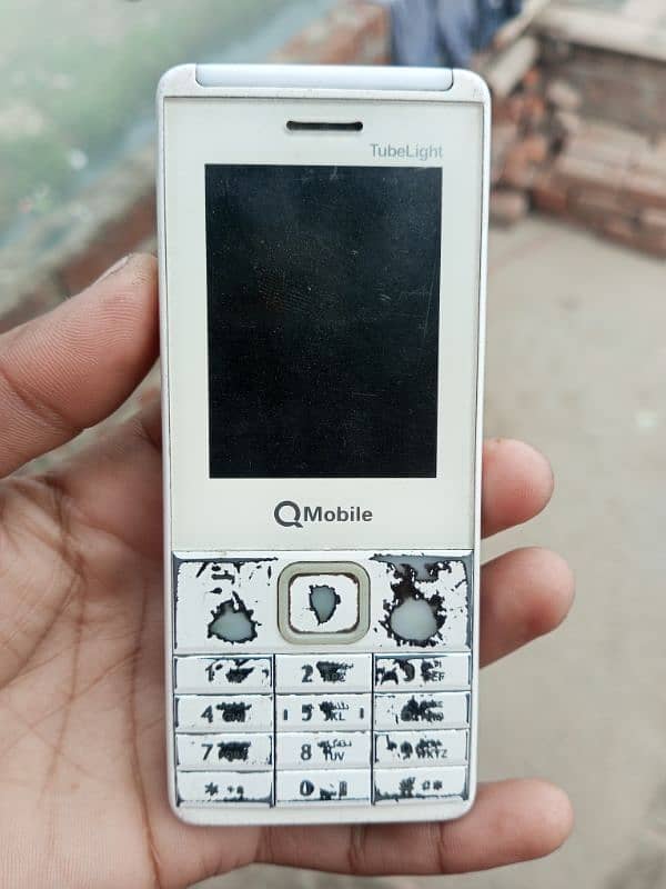 Qmobile tubelight with box 0