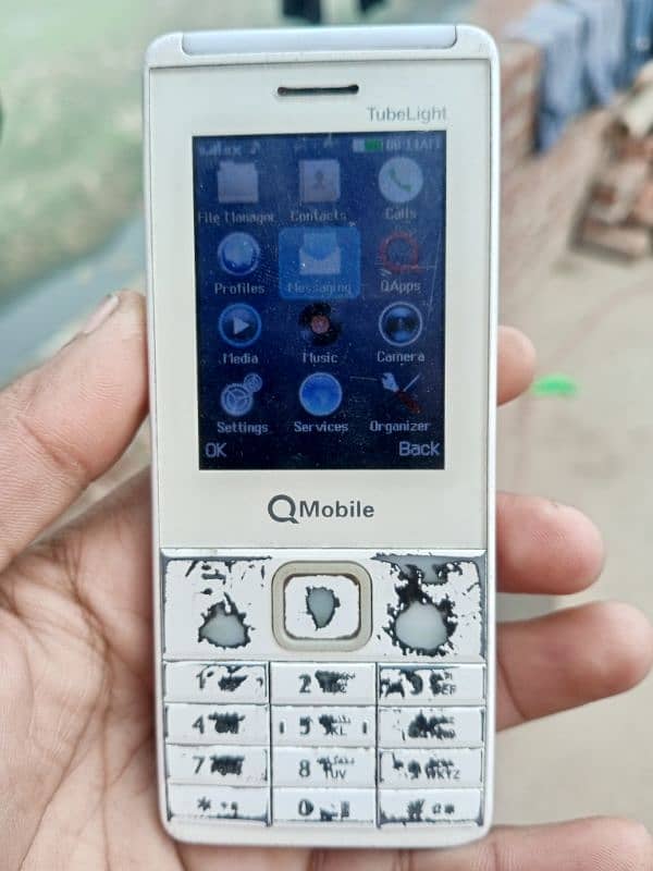 Qmobile tubelight with box 4