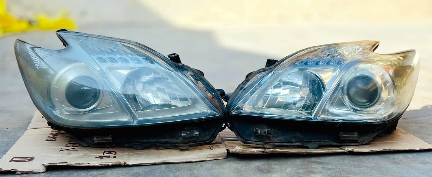 Toyota Prius Head Lights 4