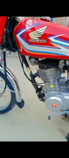 Honda 125 motorcycle 2016 model urgent for sale Pakistan=03225358704=