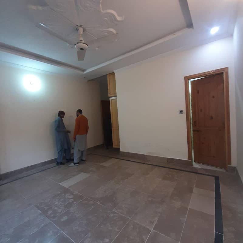 10marla 5beds neat and clean house for rent in G 13 1 Islamabad 0