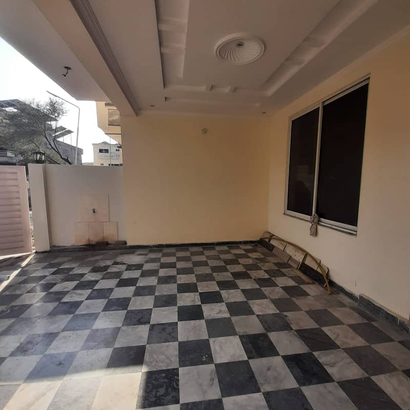 10marla 5beds neat and clean house for rent in G 13 1 Islamabad 1