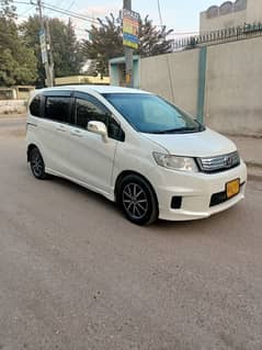 Honda Freed Spike Hybrid Automatic as Wish ISIS BRV  Sienta