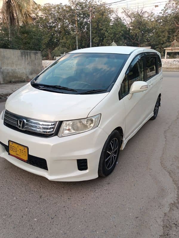 Honda Freed Spike Hybrid Automatic as Wish ISIS BRV  Sienta 1