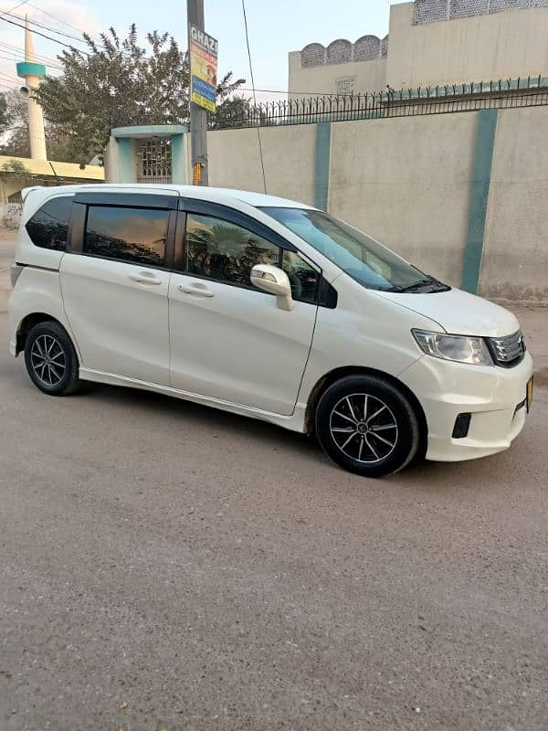 Honda Freed Spike Hybrid Automatic as Wish ISIS BRV  Sienta 6