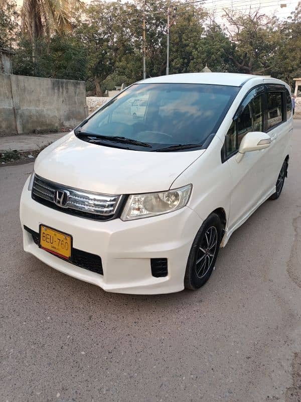 Honda Freed Spike Hybrid Automatic as Wish ISIS BRV  Sienta 10